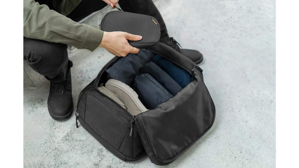 Balo Travel Backpack 40L