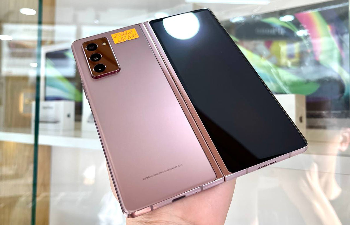 Thu mua điện thoại Samsung Galaxy Z Fold giá cao tại TP Hồ Chí Minh - samsung galaxy fold 2 cũ