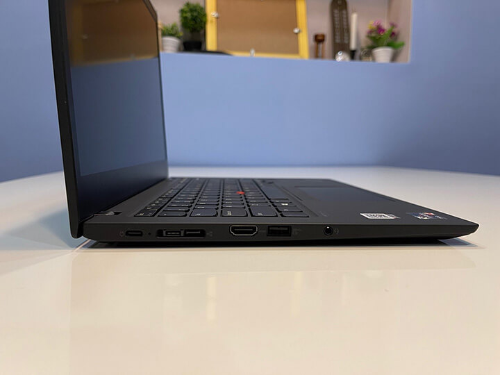 cổng kết nối bên trái thinkpad t14s gen 2