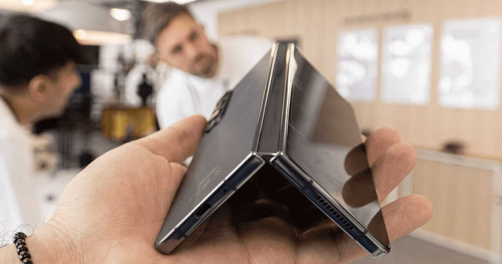 Màu sắc mới của Samsung Galaxy Z Fold 4