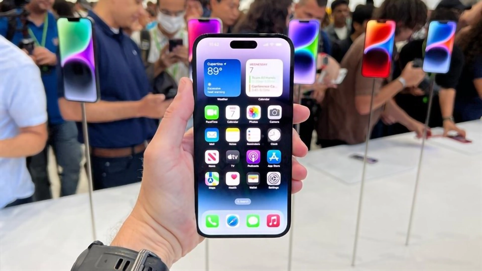 màn hình Super Retina XDR trên iPhone