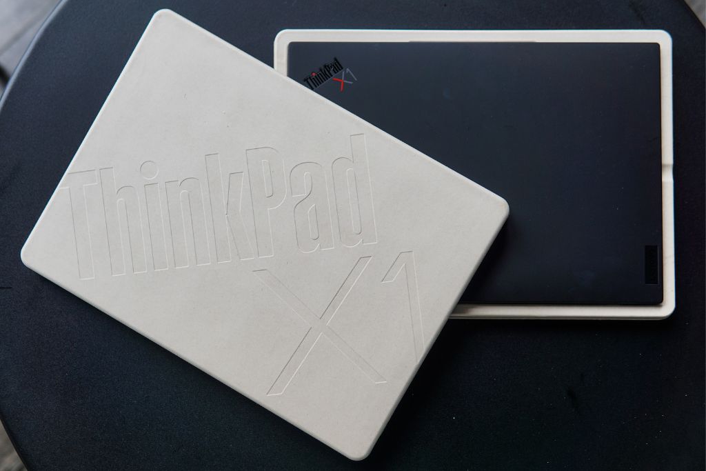 có nên mua thinkpad x1 carbon gen 10 2022