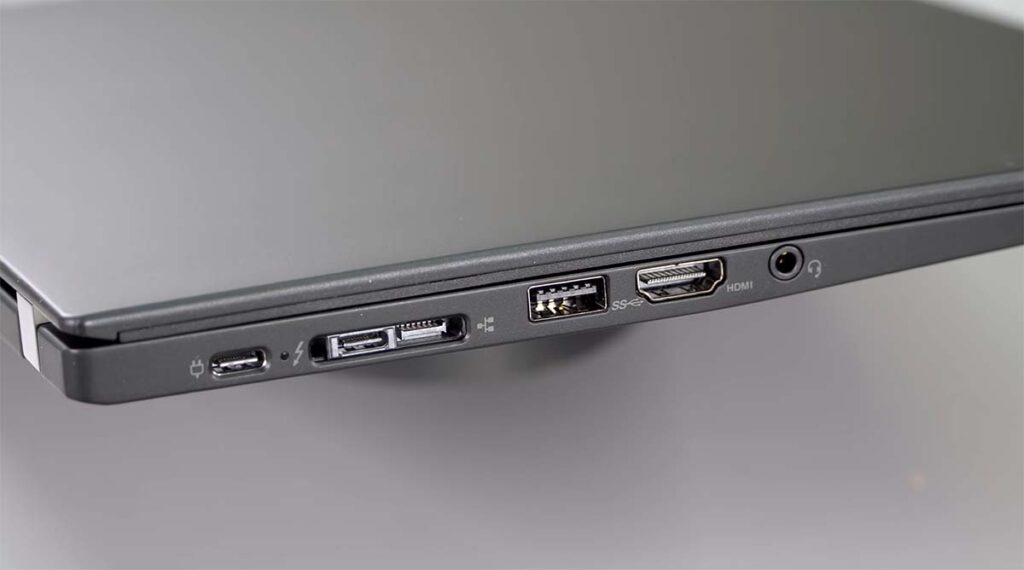 cổng kết nối bên trái thinkpad p14s