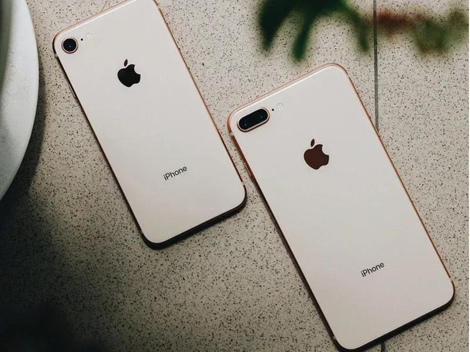 iPhone 8 và iPhone 8 Plus