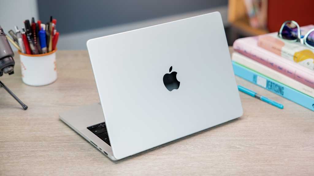 giá của macbook pro 2023