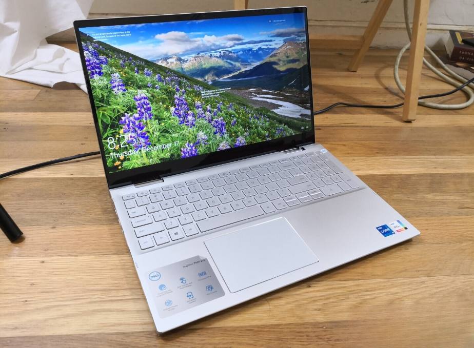 laptop cảm ứng màn hình