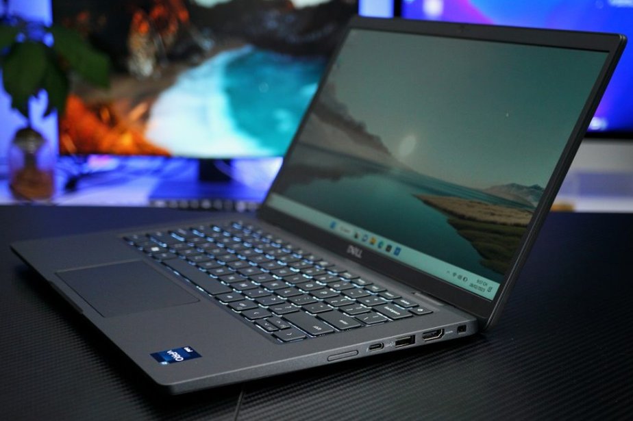 laptop dell màn hình cảm ứng