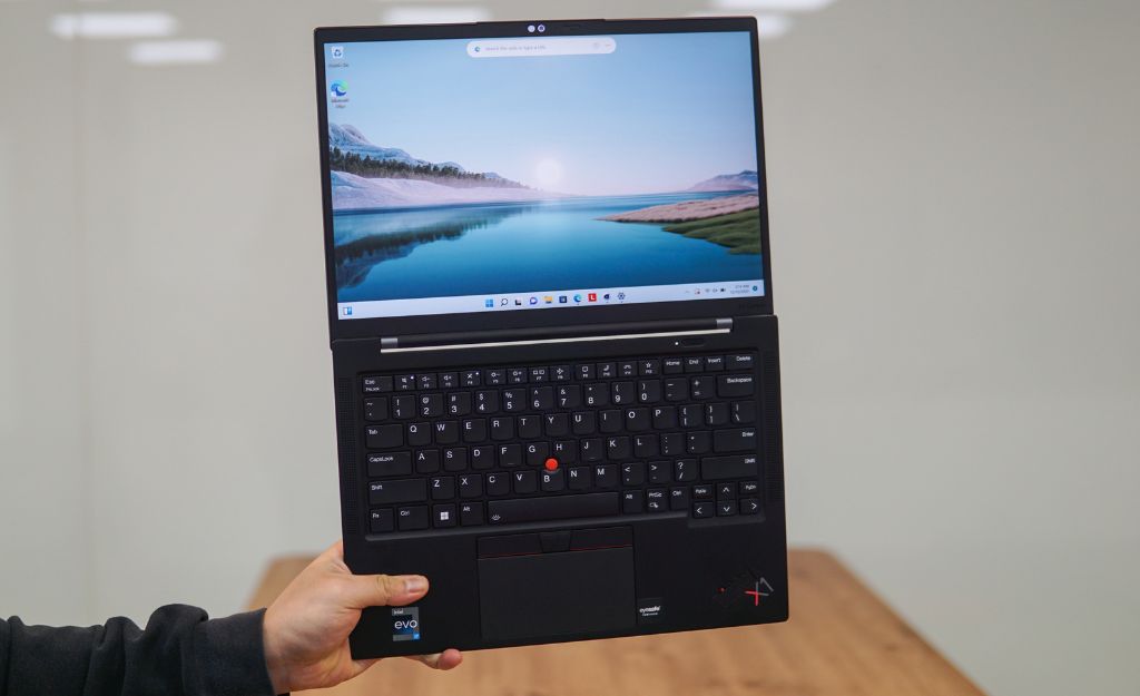 thinkpad x1 carbon gen 10 thiết kế chắc chắn