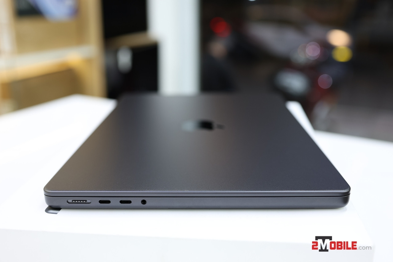 Cổng kết nối trái MacBook Pro M3 14 inch
