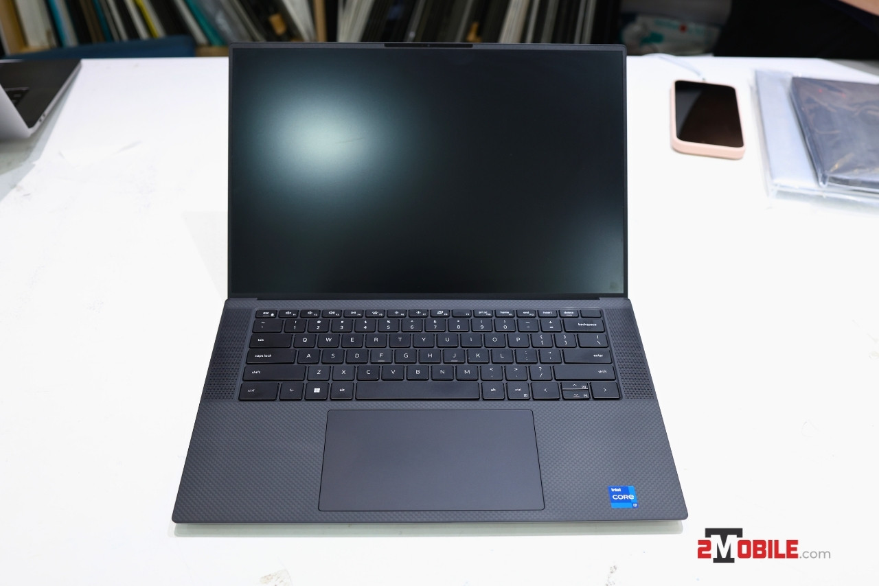 Màn hình Dell Precision 5570 2022