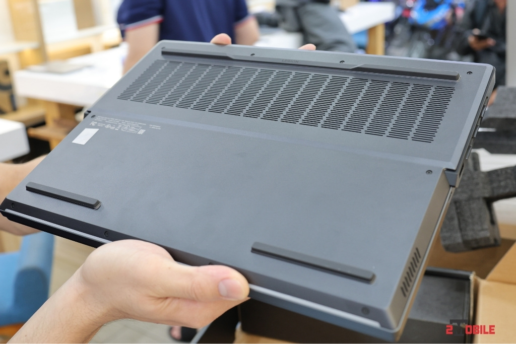 lenovo-legion-pro-7i-2023-radiators