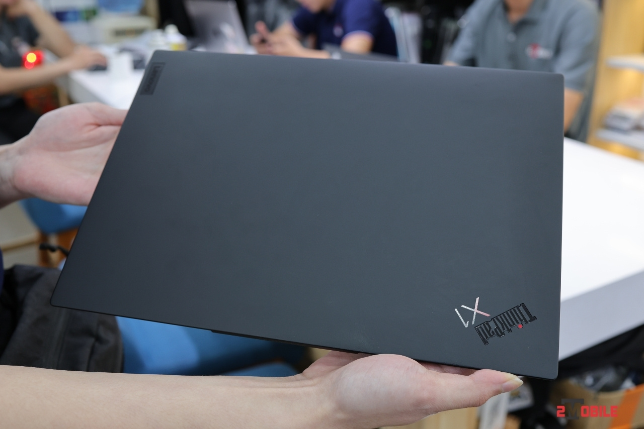 thiết kế ThinkPad X1 Carbon Gen 11