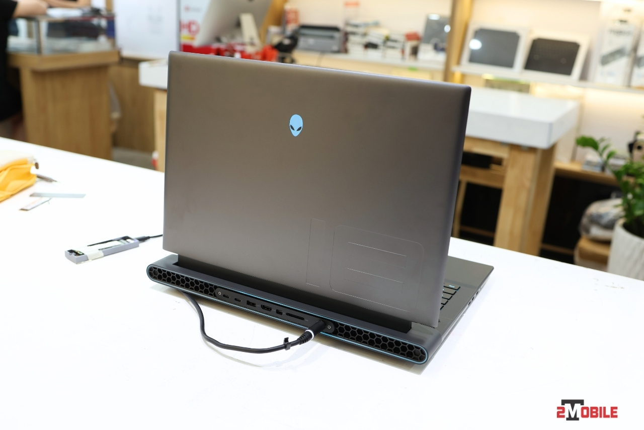 Dell Alienware M18 R2 2024