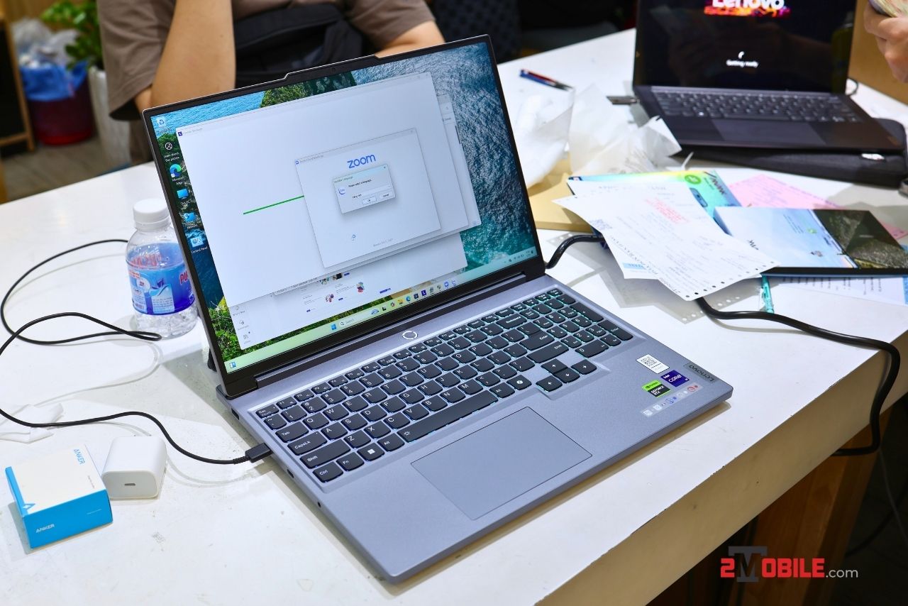 màn hình Lenovo Legion 5 2024