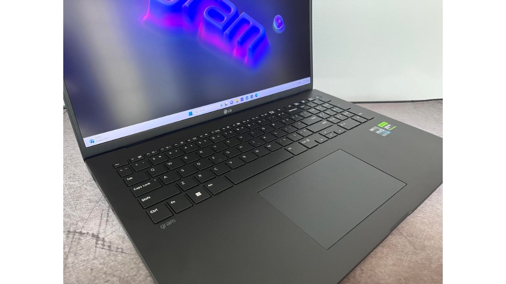 LG Gram 17 inch 2023 - TrackPad