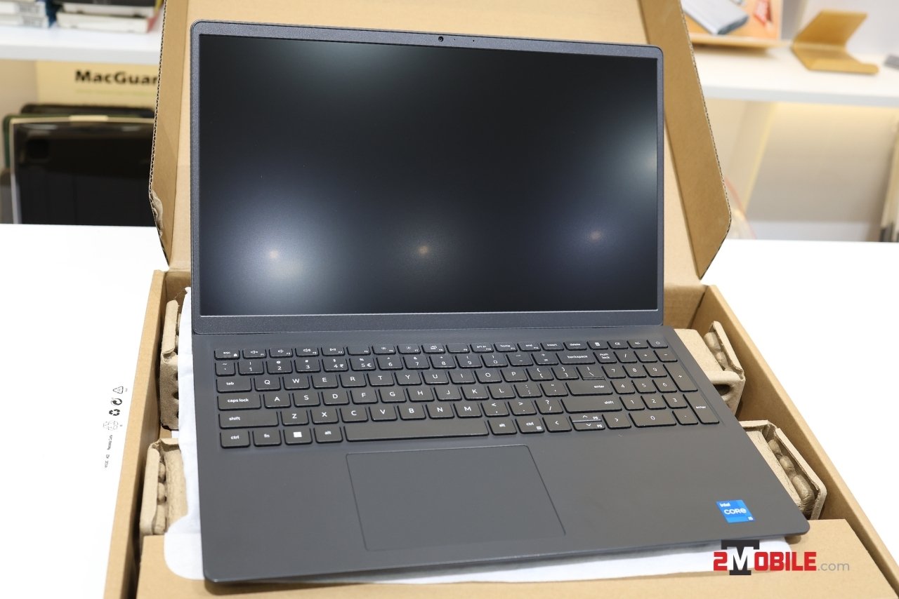 Màn hình Dell Vostro 15 3530