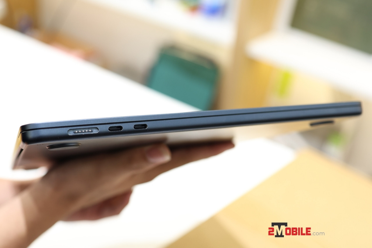 Cổng kết nối bên trái MacBook Air 15-inch M3 (2024)