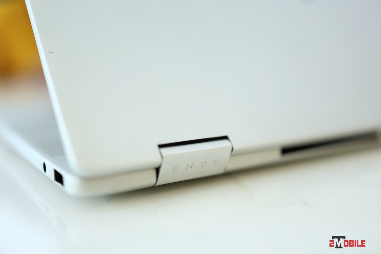 Laptop HP Envy x360 2 in 1 16 inch 2024 bản lề chắc chắn