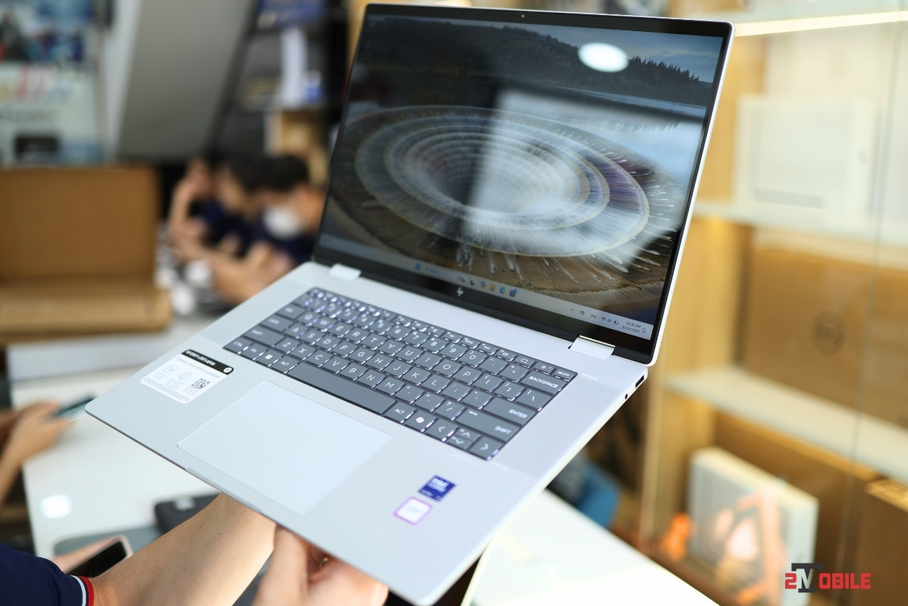 Laptop HP Envy x360 2 in 1 16 inch 2024 thiết kế gọn nhẹ