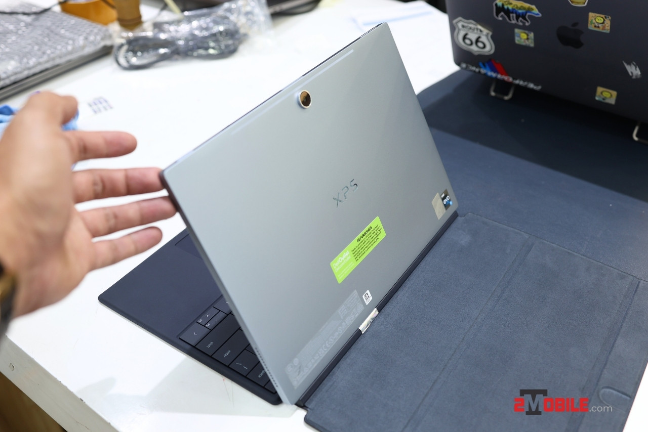 thiết kế Dell XPS 9315 2 in 1