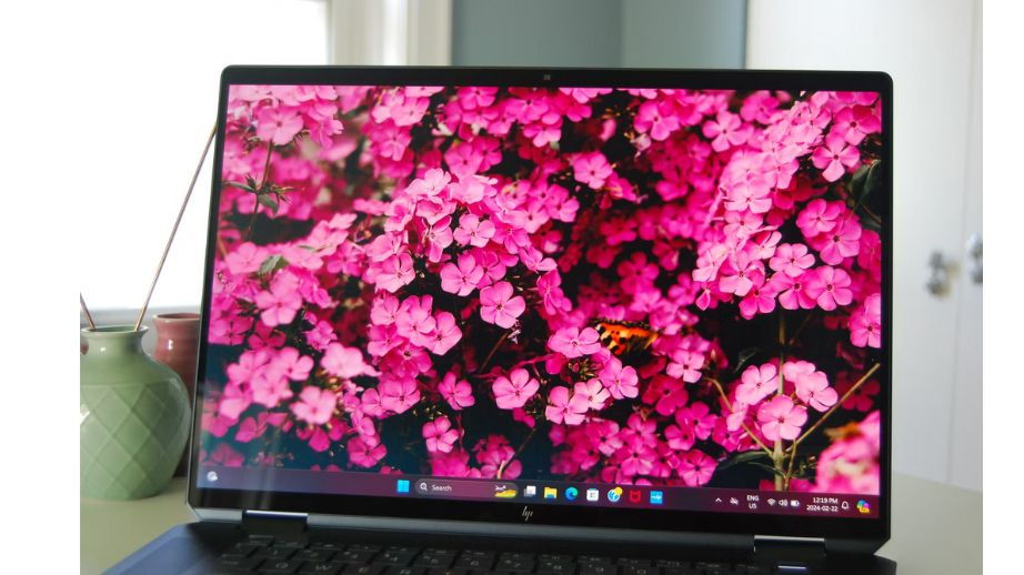 HP Spectre x360 16 2024 màn hình OLED