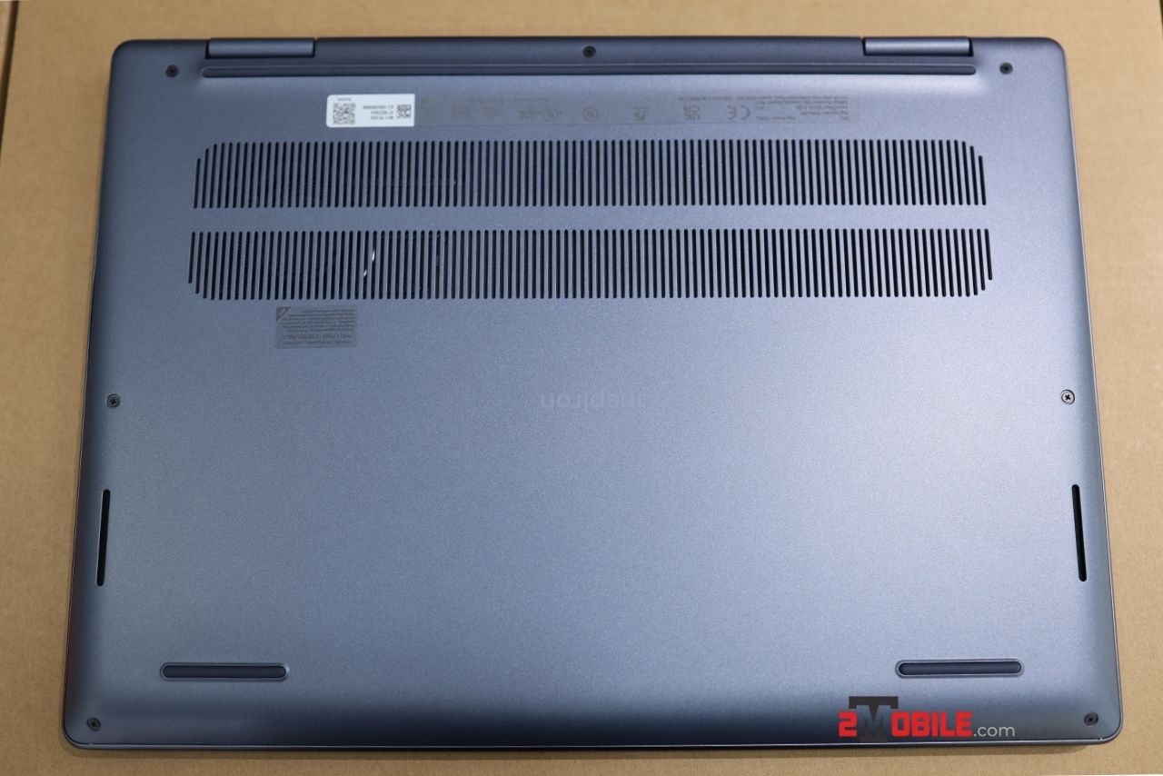 Mặt sau Dell Inspiron 14 7445 2-in-1 (2024)