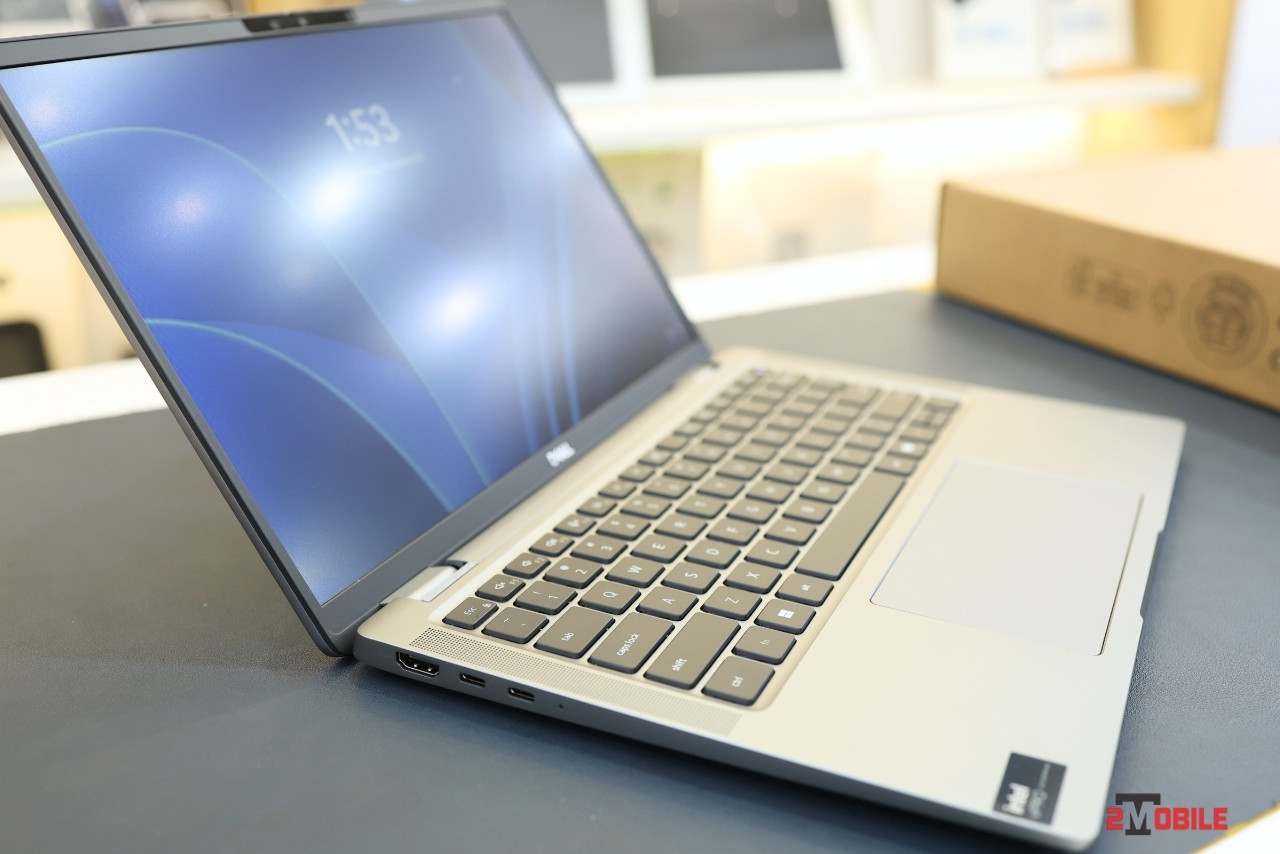 Cổng kết nối bên trái