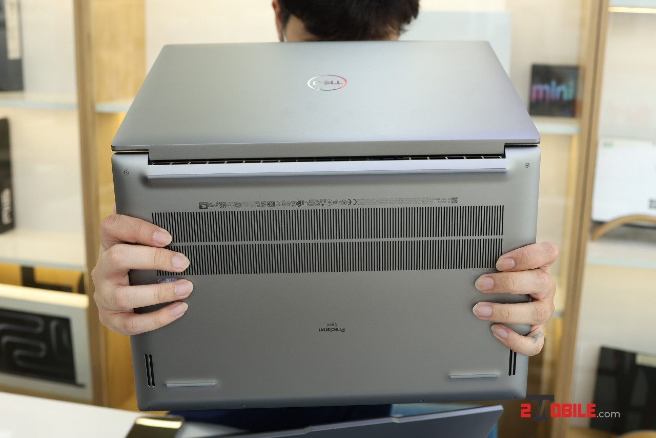 Dell Precision 5690 tản nhiệt