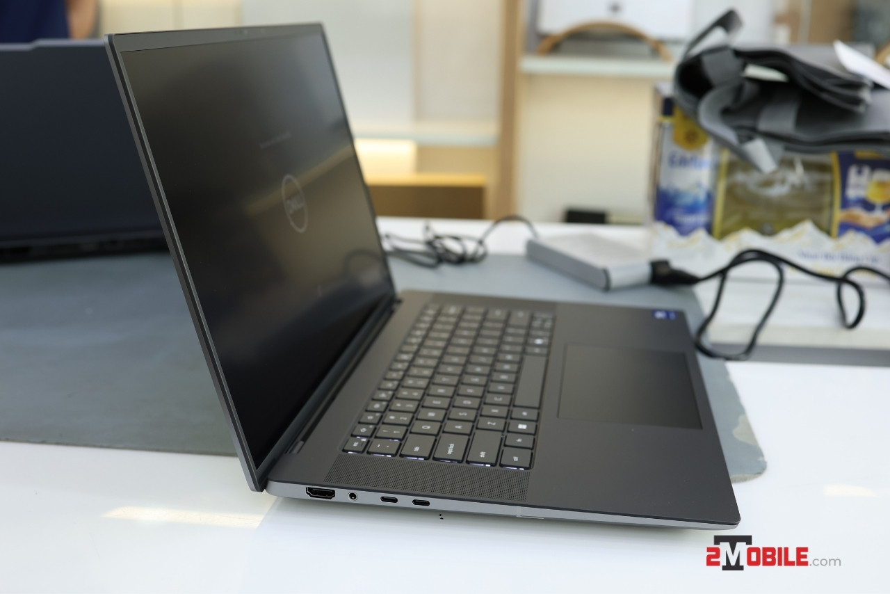 Cổng kết nối Dell Precision 5690