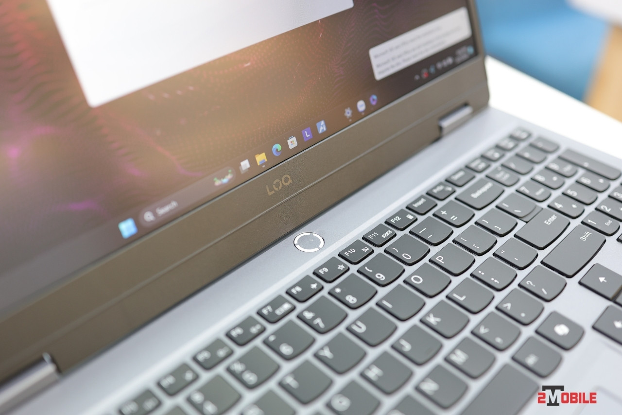 Bàn phím TrueStrike trên Lenovo LOQ 2024