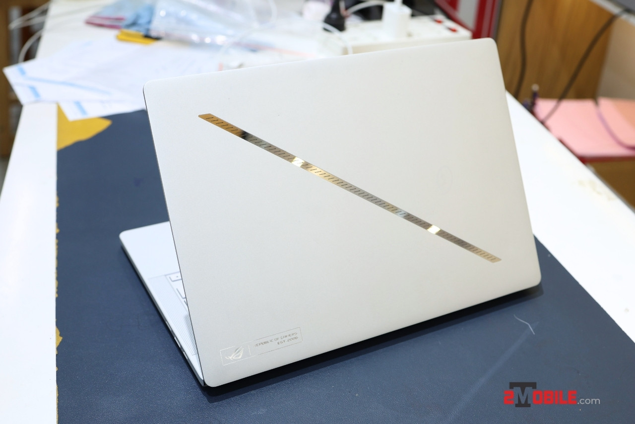 Thiết kế Asus ROG Zephyrus G14 2024