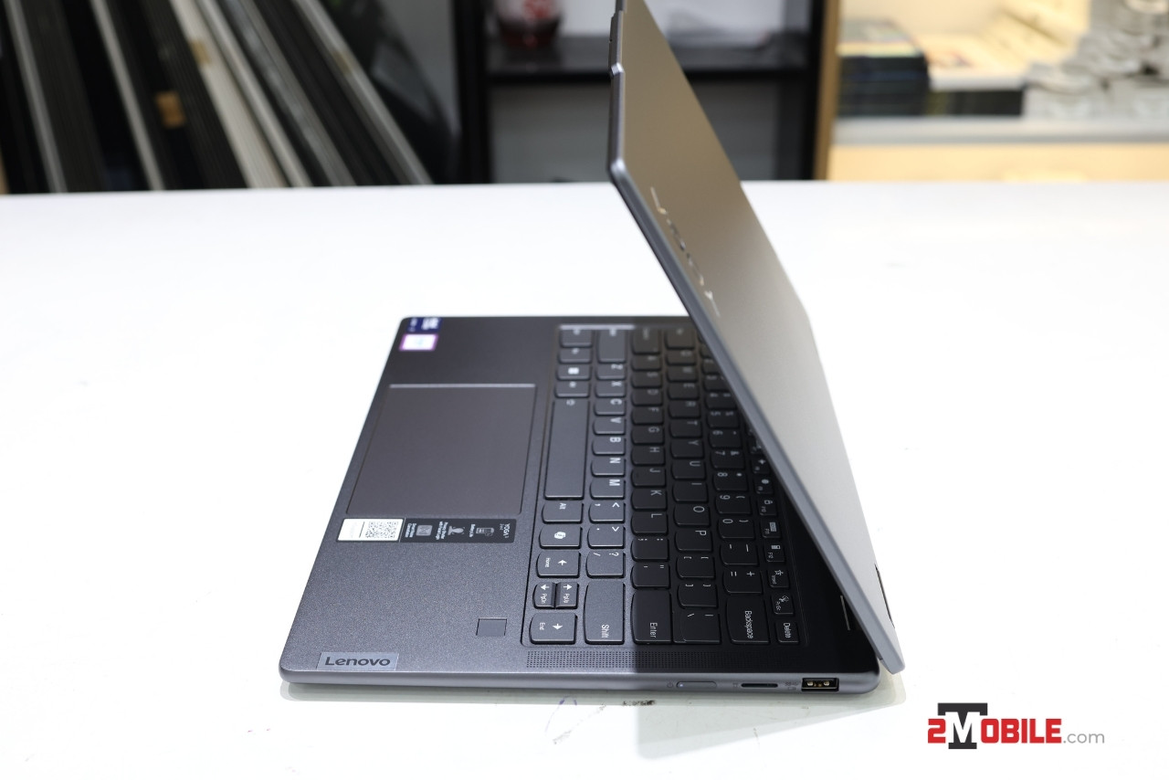 Lenovo Yoga 7 2-in-1 2024