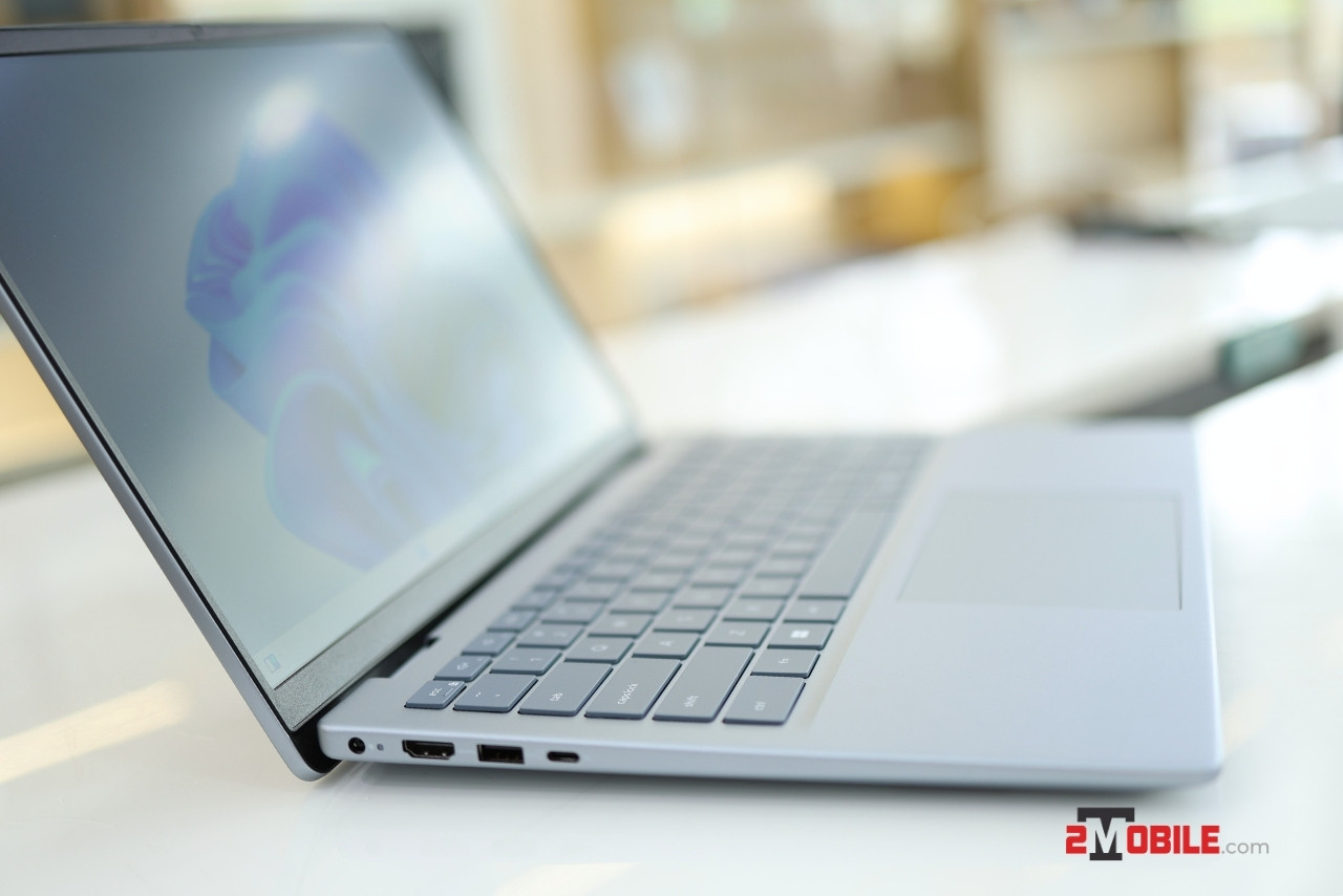 Cổng kết nối bên trái Dell Inspiron 14 5440