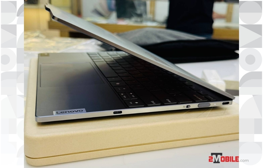 cổng kết nối Lenovo ThinkBook X AI 2024