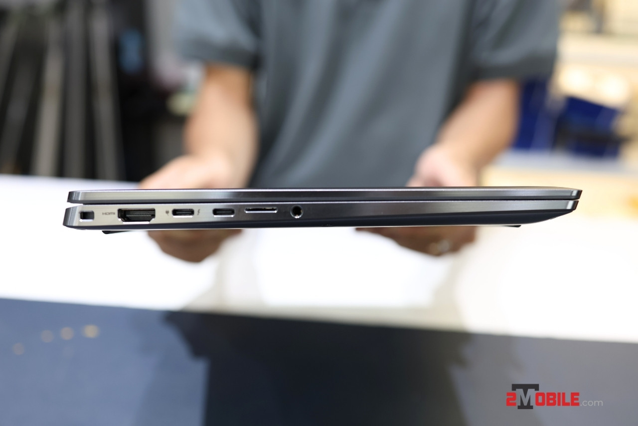 Cổng kết nối bên trái Dell Latitude 9430