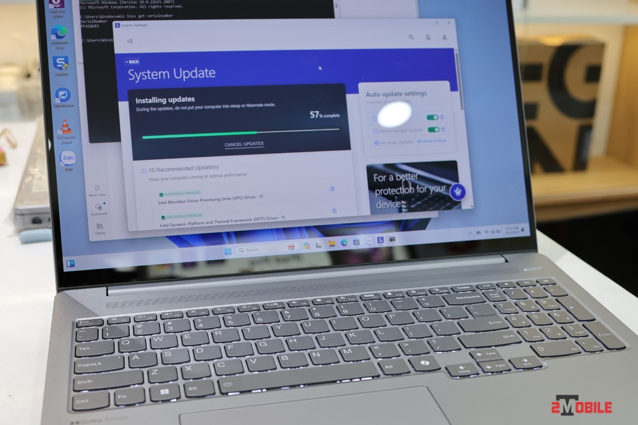 Lenovo IdeaPad Pro 5 2024 màn hình OLED