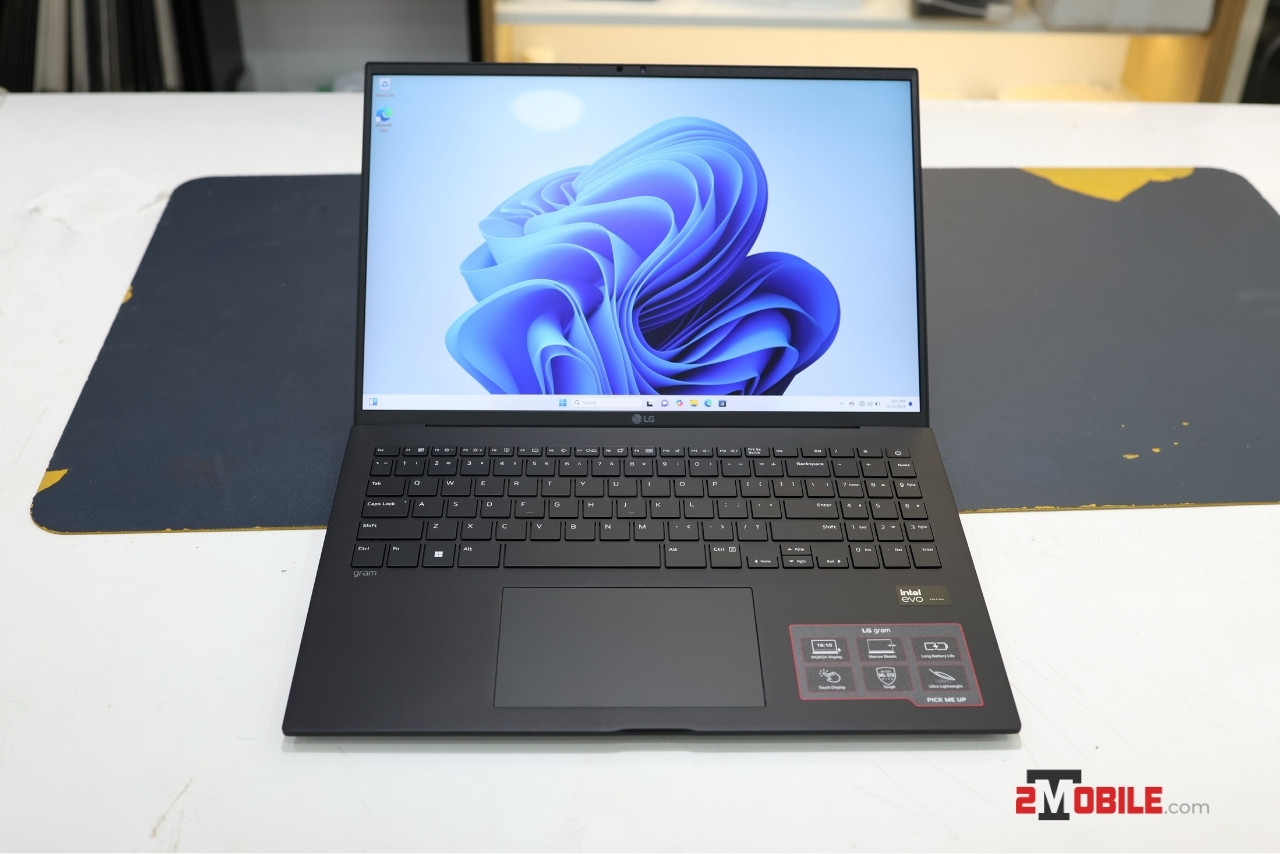 Review Laptop LG Gram Pro 16Z90SP 2024