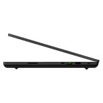 Cổng kết nối phải laptop Razer Blade 16 2024