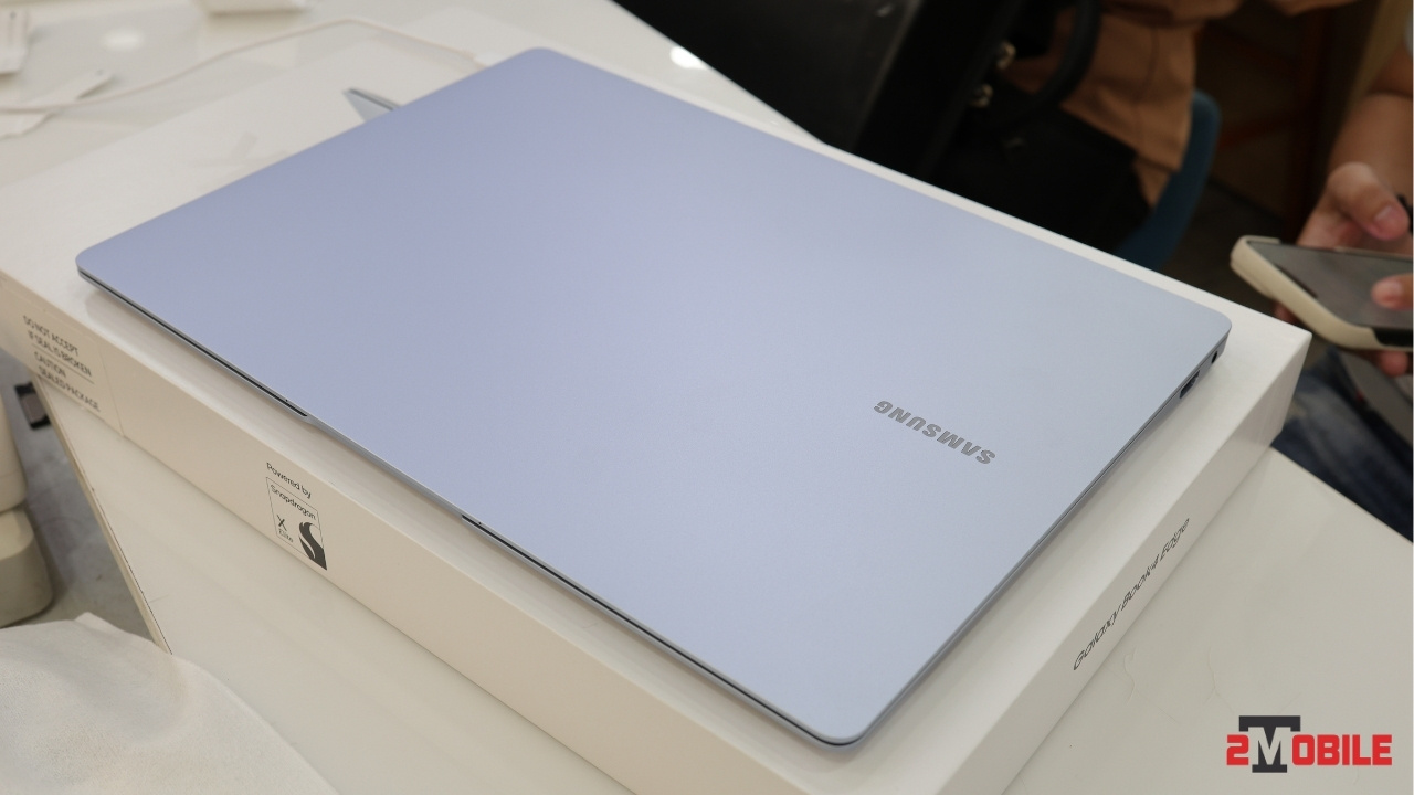 Thiết kế của Samsung Galaxy Book4 Edge 2024