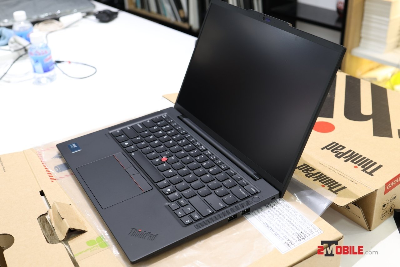 Review ThinkPad T14s Gen 5 2024