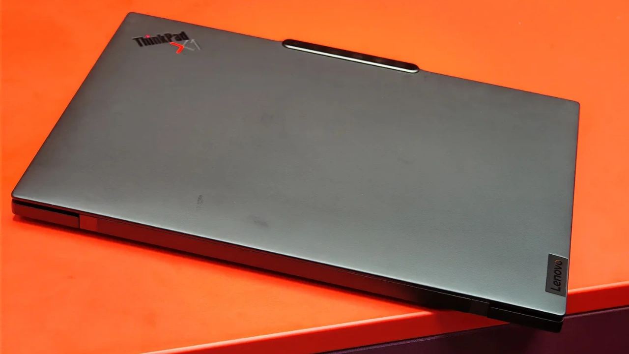 ThinkPad X1 Carbon Gen 13 Carbon Fiber Material