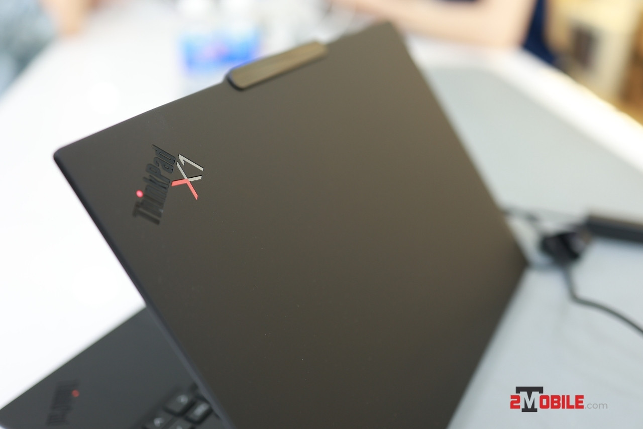 Thiết kế Lenovo ThinkPad X1 Carbon Gen 13 Aura Edition