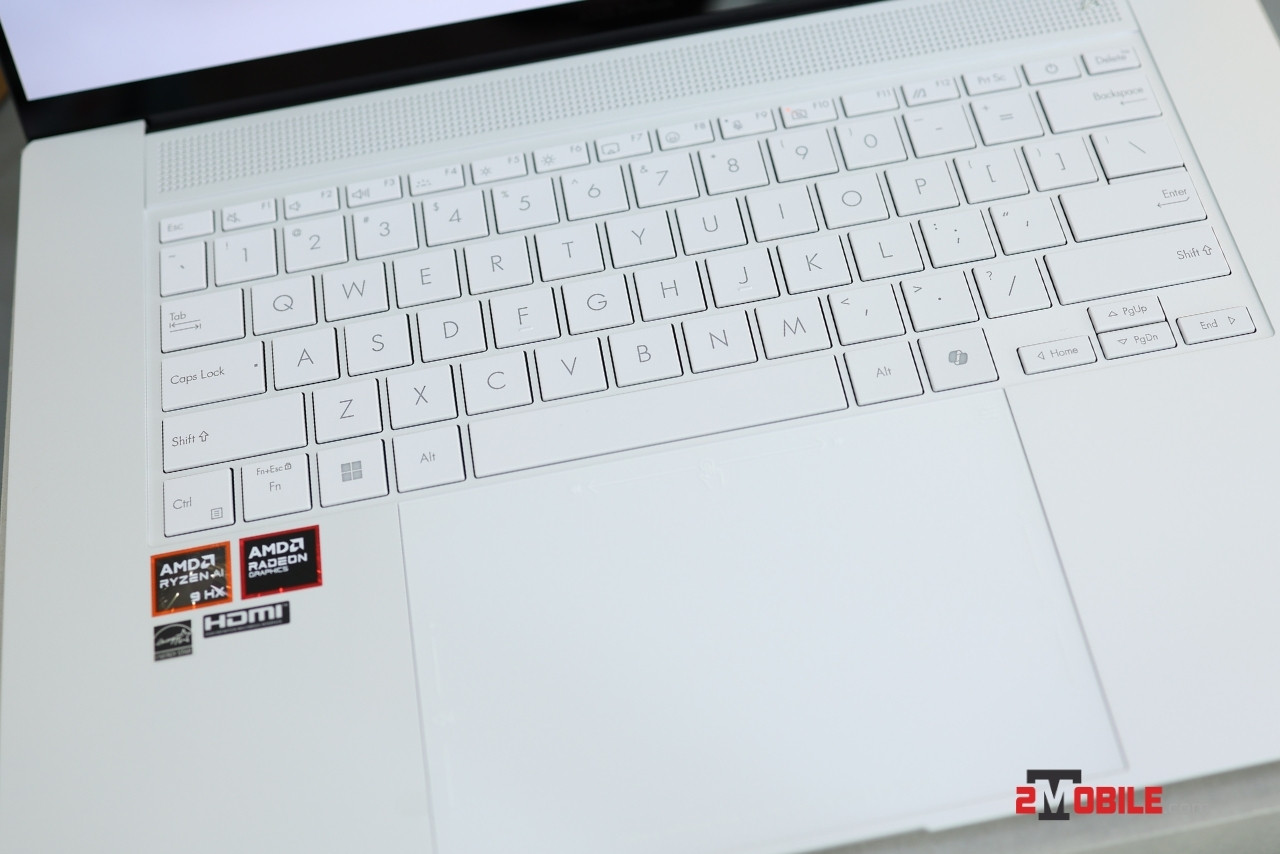 Bàn phím ASUS Zenbook S 16 2024