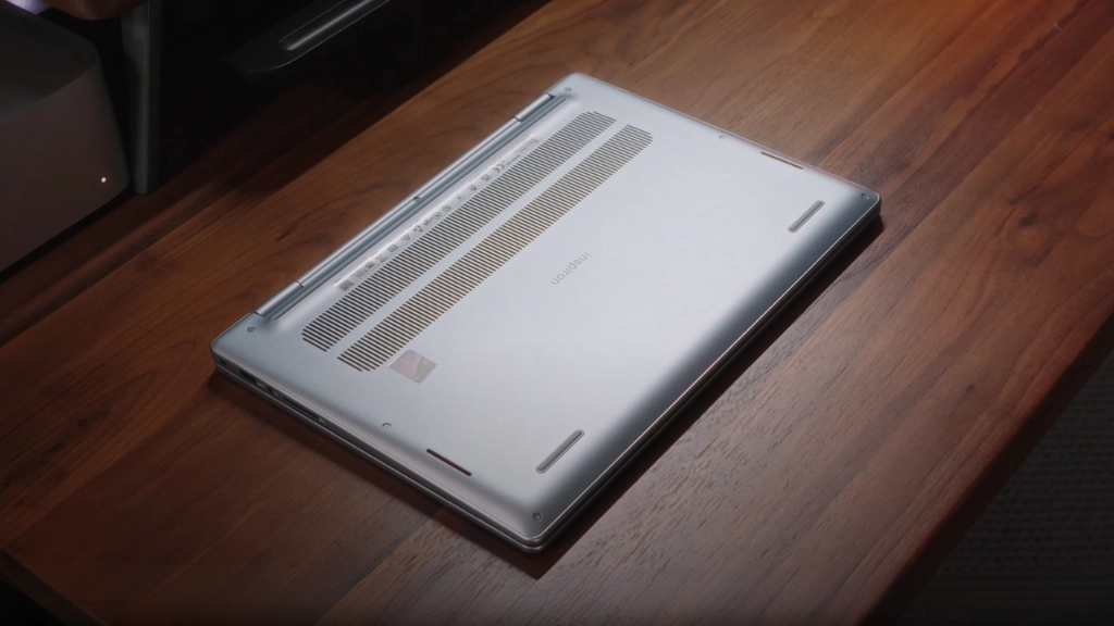 Review khe tản nhiệt Dell Inspiron 5440